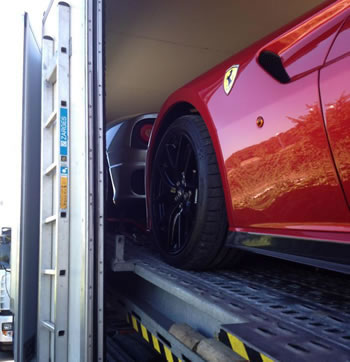 FERRARI RENTAL DELIVERY ITALIA